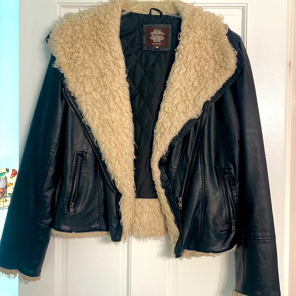 faux leather n fluff biker jacket // SZ M
